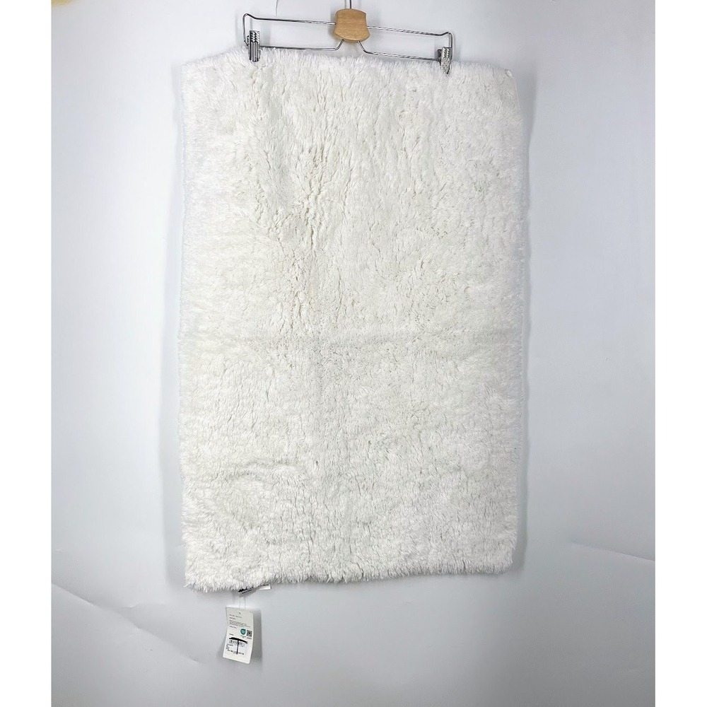 Nordstrom Luxury Tufted Bath Rug White 24x36 100% Cotton Plush Shaggy Mat NWT
